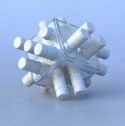 Hlavolam 10 x 10cm Plast.