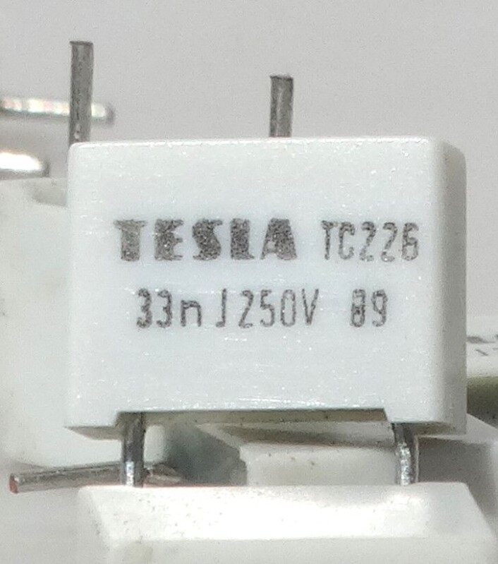 Kondenzátor TESLA TC226  33nJ250V 89