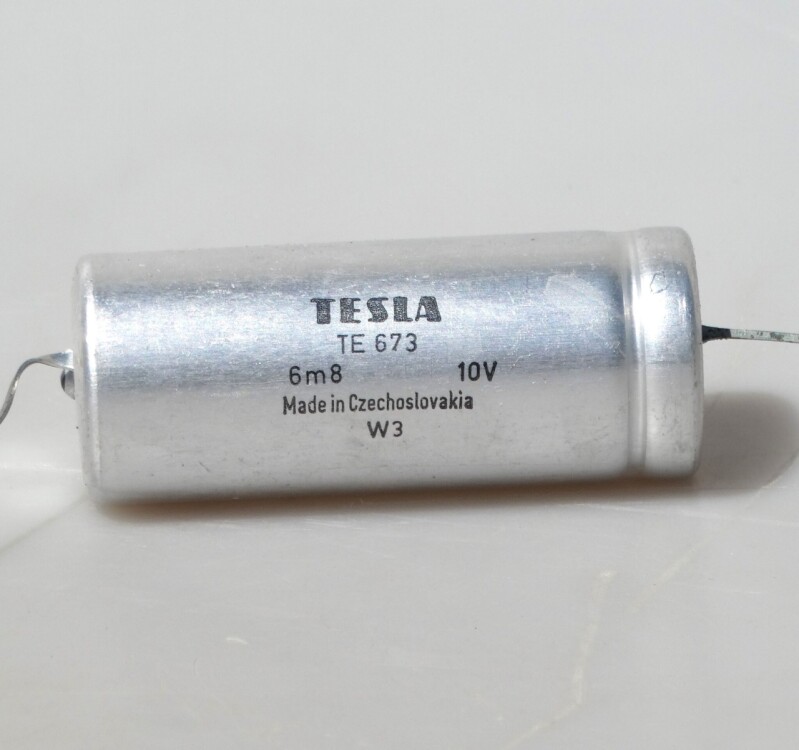 Válcový kondenzátor TE 673