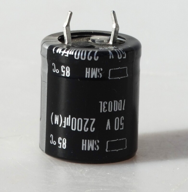 Elektrolytický kondenzátor 2200 µF 50 V