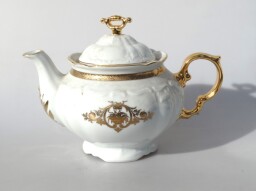 Porcelánová čajová souprava OMAR-vyrobená z kvalitního Karlovarského porcelánu.