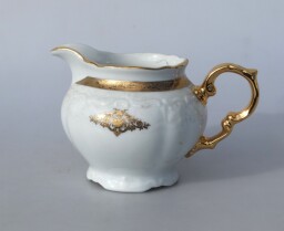 Porcelánová čajová souprava OMAR-vyrobená z kvalitního Karlovarského porcelánu.