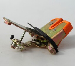 ZÁMEK 5. DVEŘÍ ÚPLNÝ  6U0827505