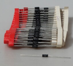 Dioda BZW04-8B8