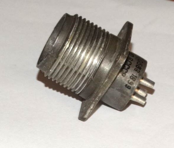 Konektor ŠR 20 B5Š7 (ŠR20B5Š7)