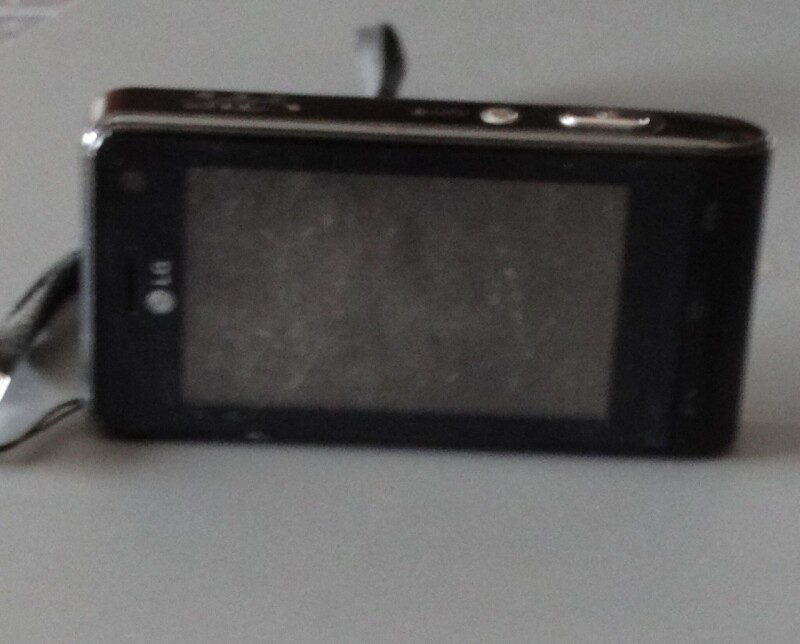 Kompaktní digitální fotoaparát značky LG,