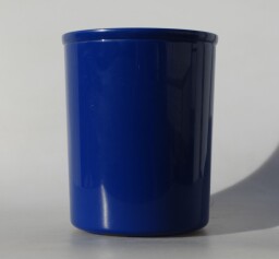 Plastový obal na květináče - modrý.